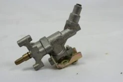 Beefeater Gas Valve Angled To Suit Discover (No Ignition)