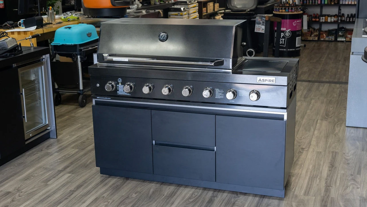 Aspire Stainless Steel 6 Burner BBQ On Cabinet 1 Aspire Stainless Steel 6 Burner BBQ On Cabinet