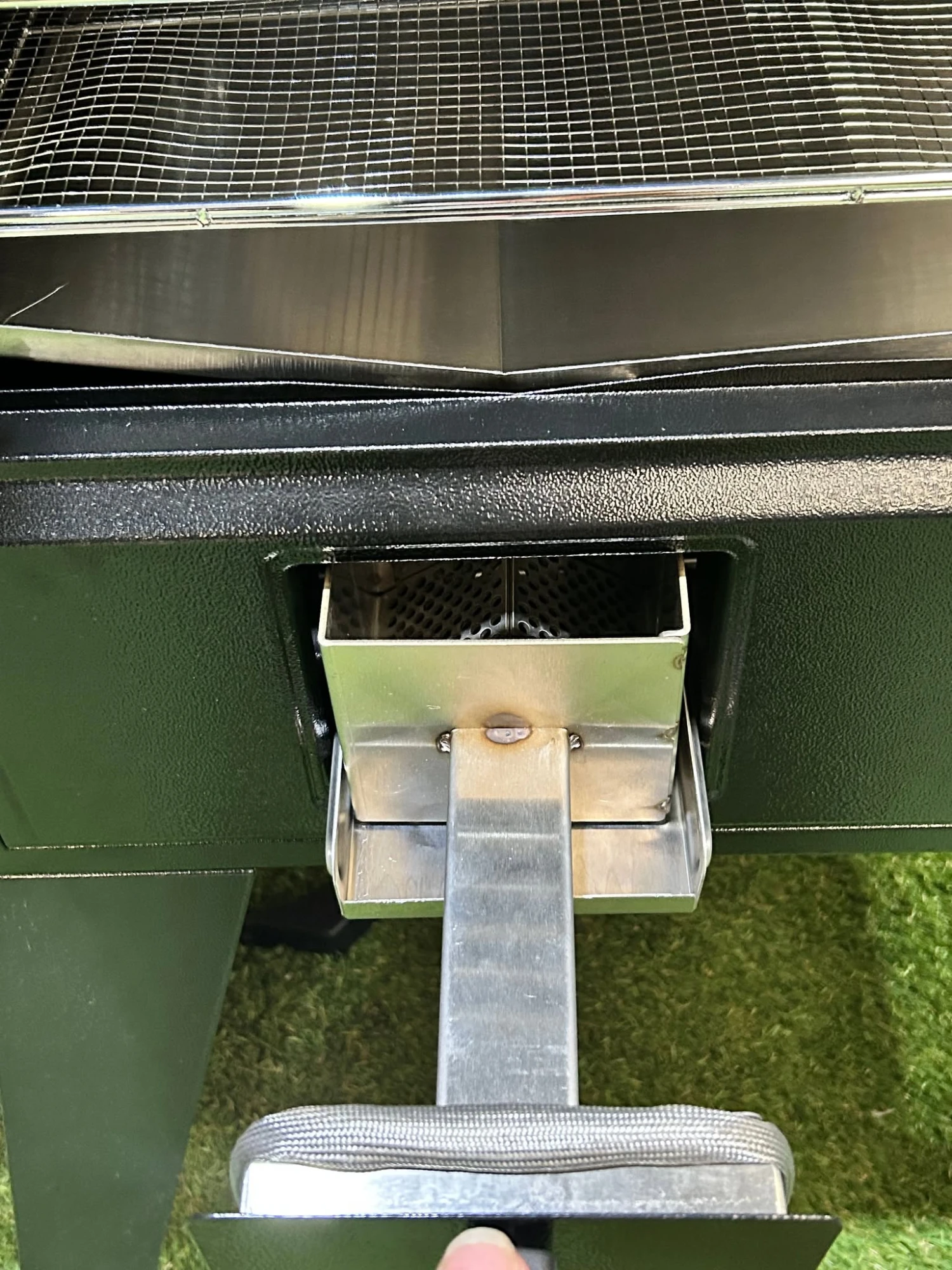 Camp Chef XXL Pro Vertical Smoker 10 Camp Chef XXL Pro Vertical Smoker - Image 10