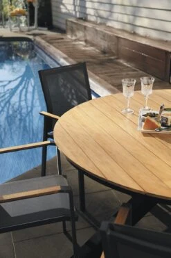 Shelta Empire Premium Dining Chairs -Joes BBQs Store EMPIRE Dining Set Close up 02 S