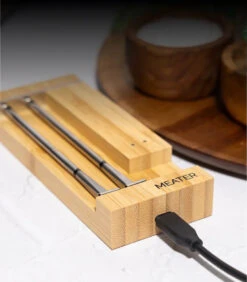 Meater Pro Duo Meat Thermometer -Joes BBQs Store Meater Pro Duo Charging