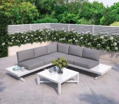 Shelta Bridgeport 3 Piece Platform Corner Modular Setting